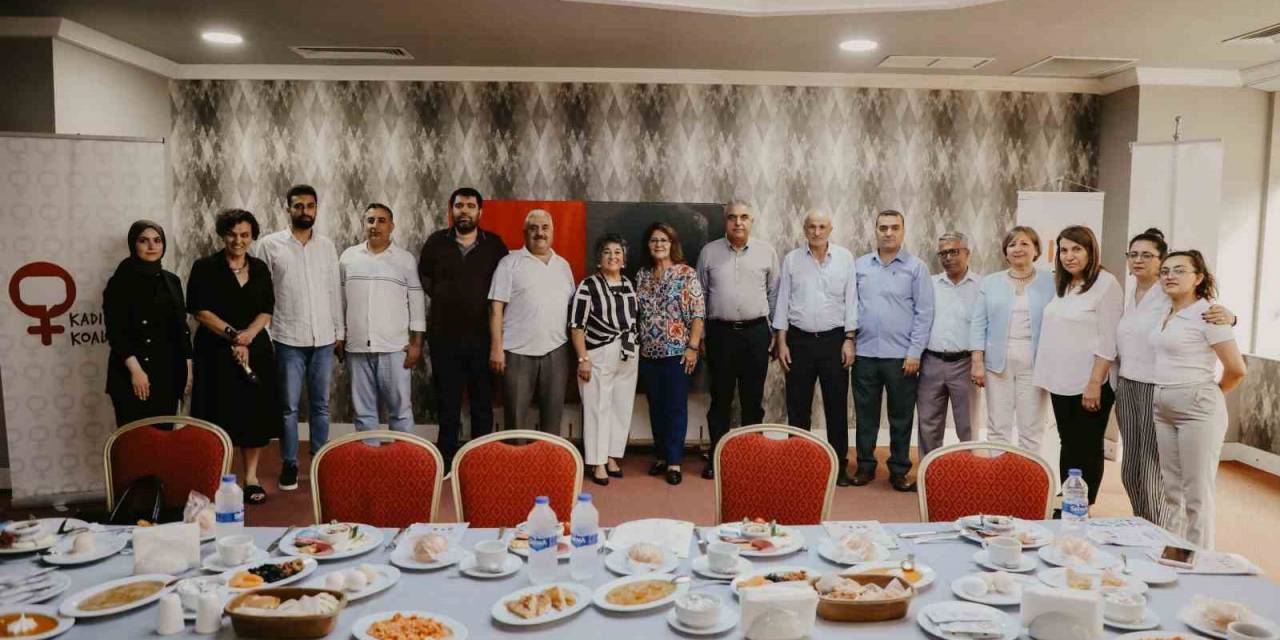 Muhtarlara Yönelik "Kadın Yaşam Merkezleri Modeli Tanıtım Çalışması" Gerçekleştirildi