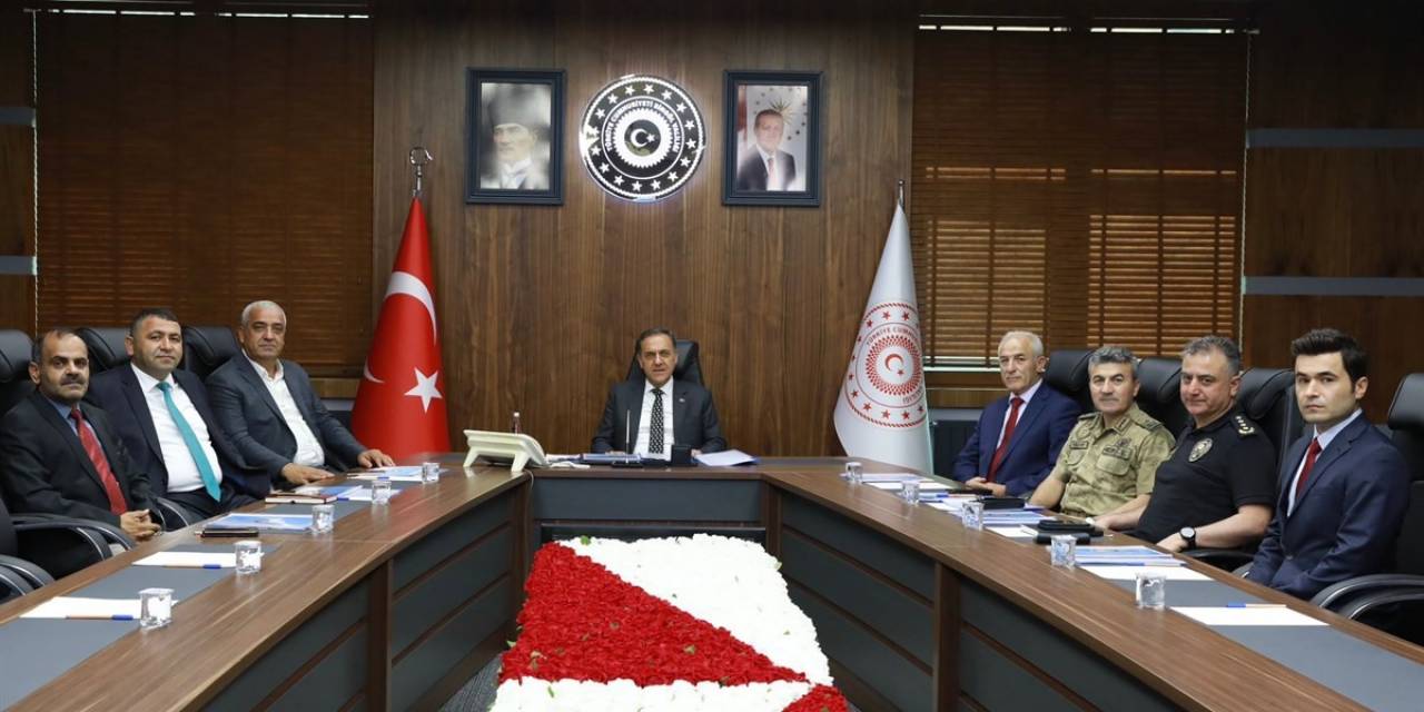 Bingöl’de ’üniversitede Huzur Ve Güveni Arttırma İl Komisyon Toplantısı’ Yapıldı