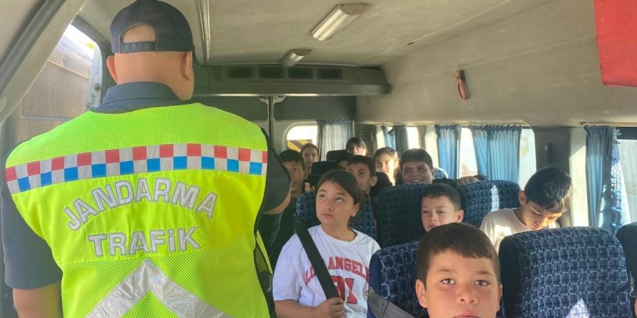 Jandarmanın Trafik Denetimlerinde 366 Araca Ceza Uygulandı, 89 Araç Trafikten Men Edildi