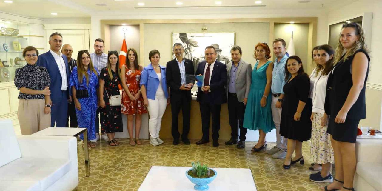 Büyükşehir Belediyesi 18’inci Çevre Ödülünü Aldı