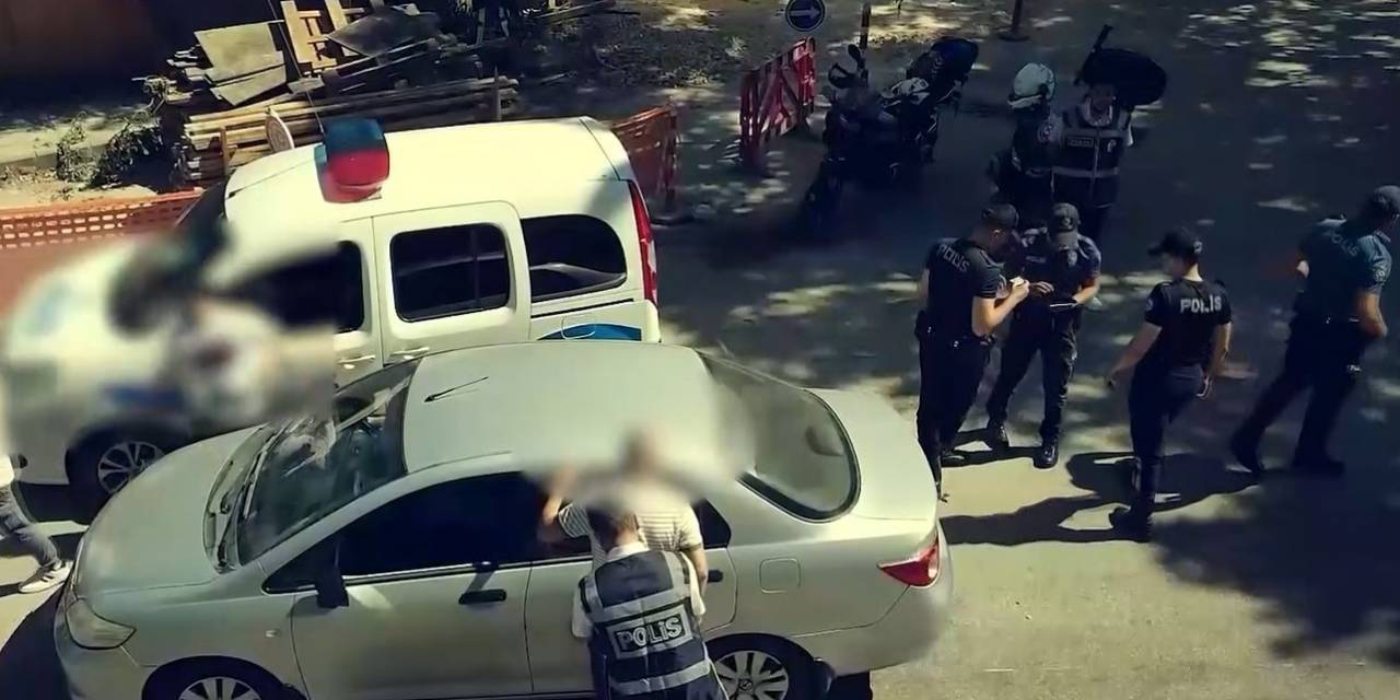 Gaziantep’in Tarihi Mahallesinde Huzur Güven Uygulaması: 3 Gözaltı
