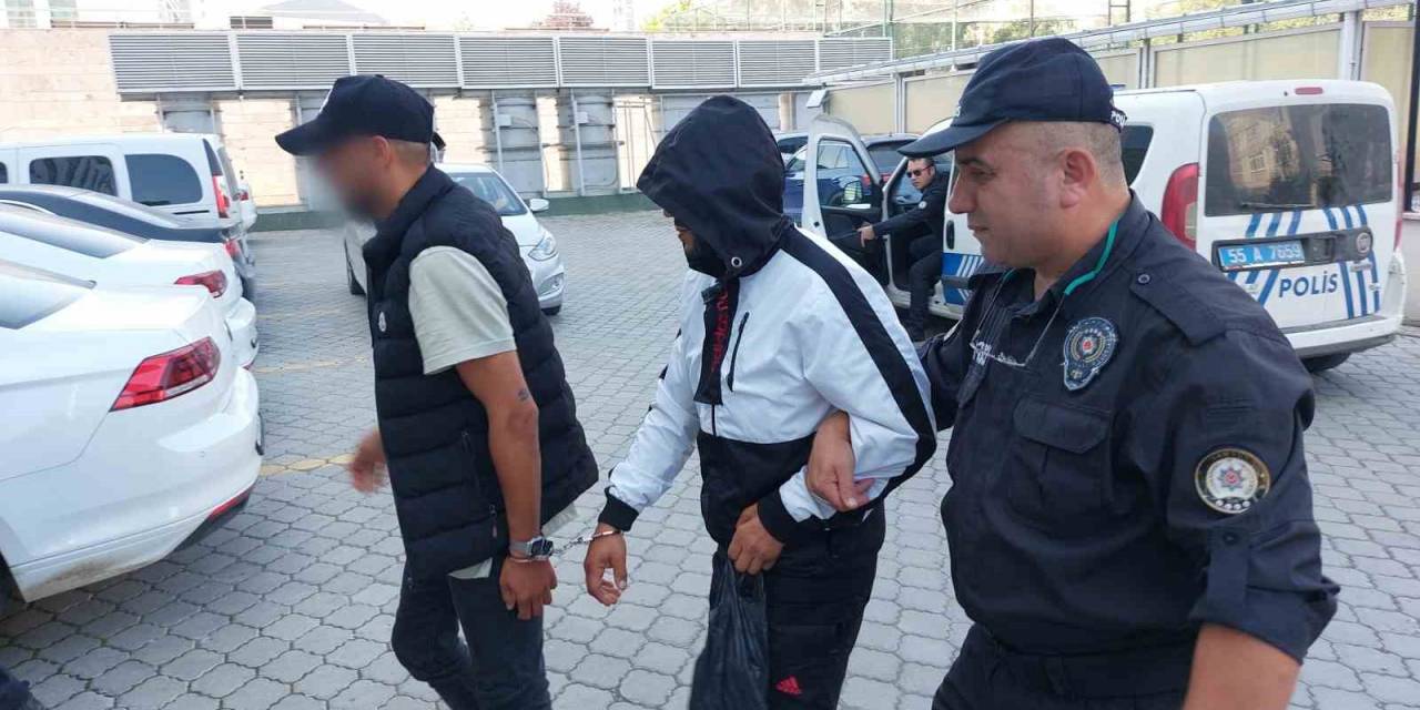 Evden Hırsızlık Yapan 2 Kişi Yakalandı