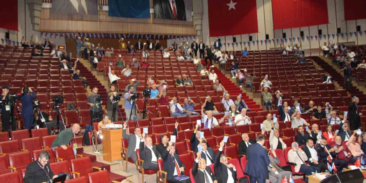 Trabzonspor’da Yeni Tüzük Kabul Edildi