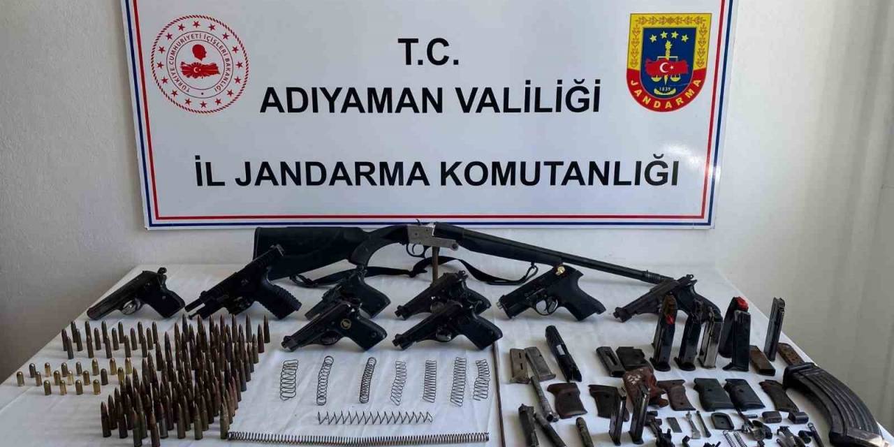 Jandarma Çok Sayıda Silah Ele Geçirdi