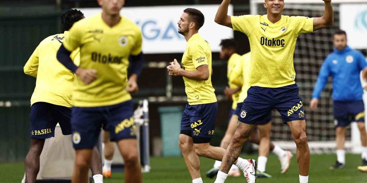 Fenerbahçe, Başakşehir Maçı Hazırlıklarını Tamamladı