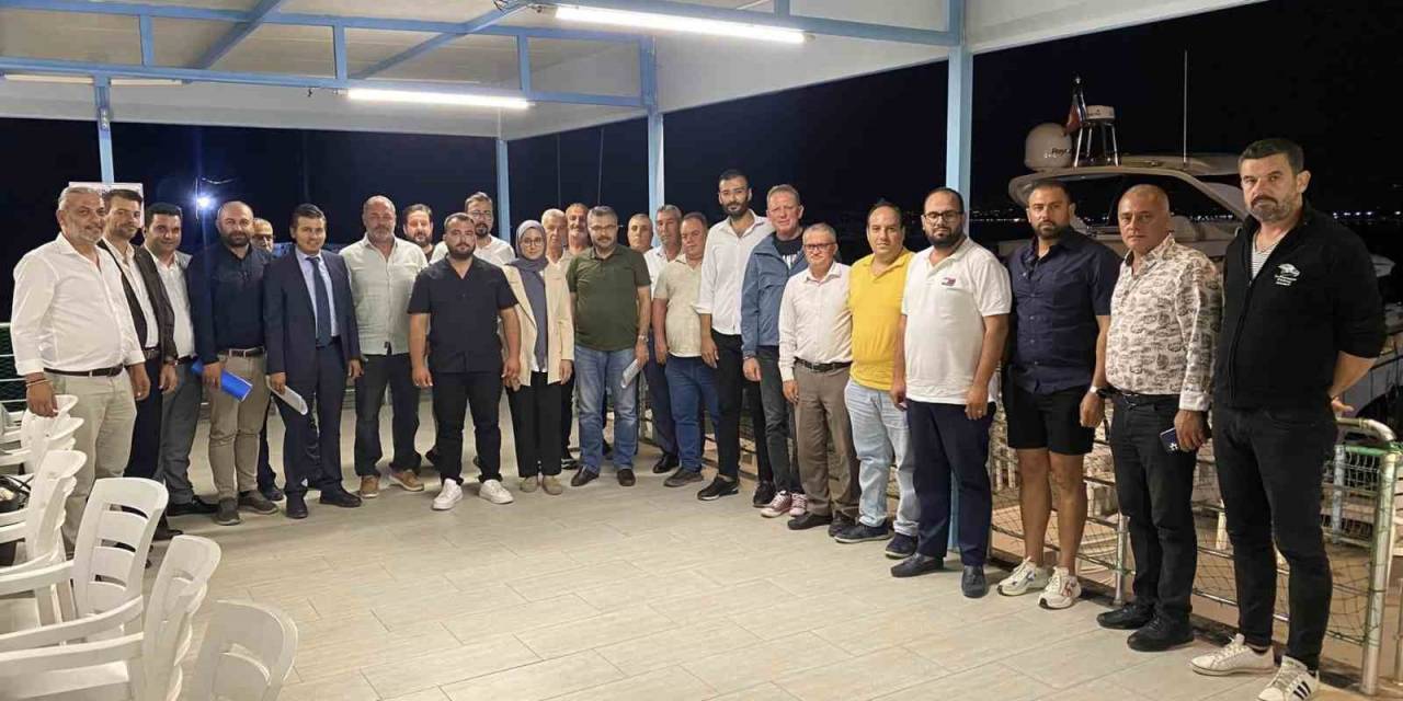 Güzelçamlı’da Toplanan Balıkçılar Sorunlarına Çözüm İstedi