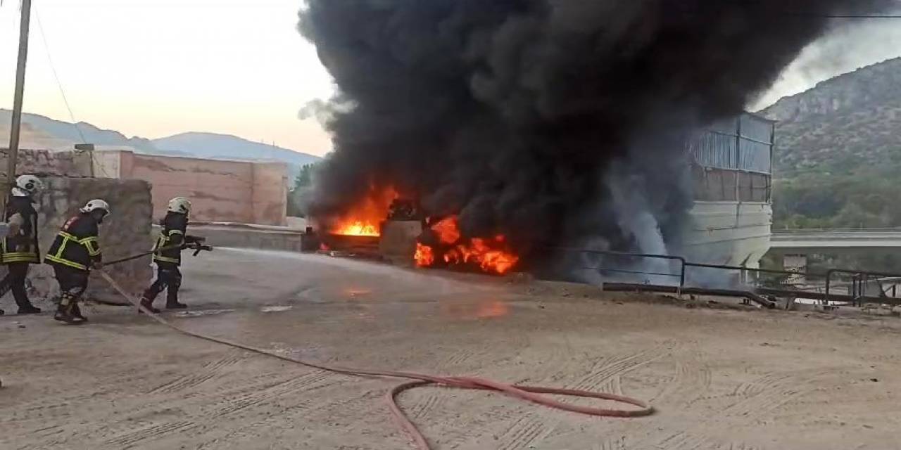 Amasya’da Asfalt Şantiyesinde Korkutan Yangın