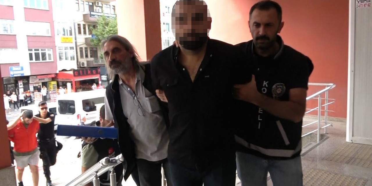 Beraber Kavgaya Gittiği Arkadaşını Yanlışlıkla Başından Vurarak Öldürmüş