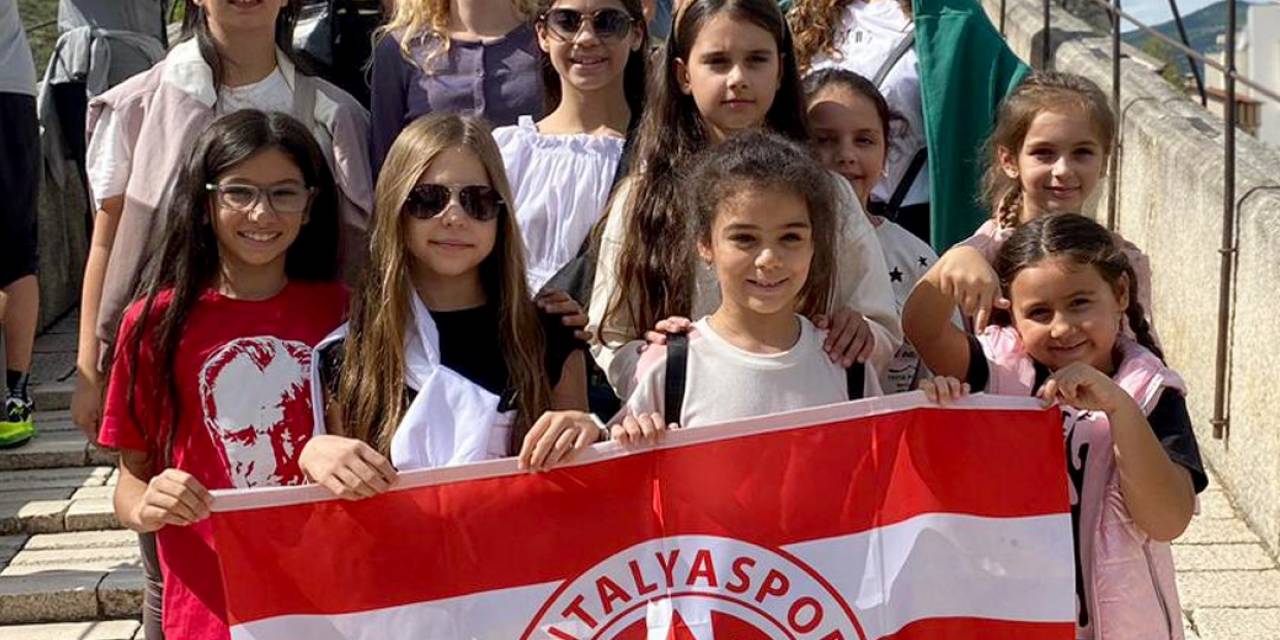 Antalyasporlu Cimnastikçilerden Uluslararası Başarı