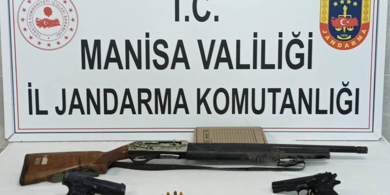 Turgutlu’da Silah Tacirlerine Operasyon; 2 Kişi Gözaltında