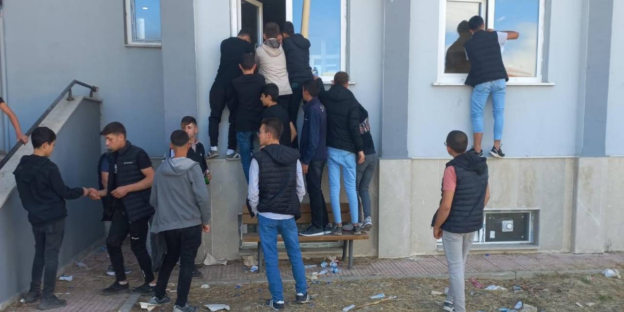 Öğrencilerin Kantin Çilesine Bir Garip Çözüm Yöntemi