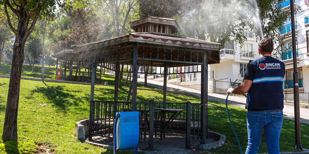 Sincan Belediyesi İlçeyi İlaçlamaya Devam Ediyor