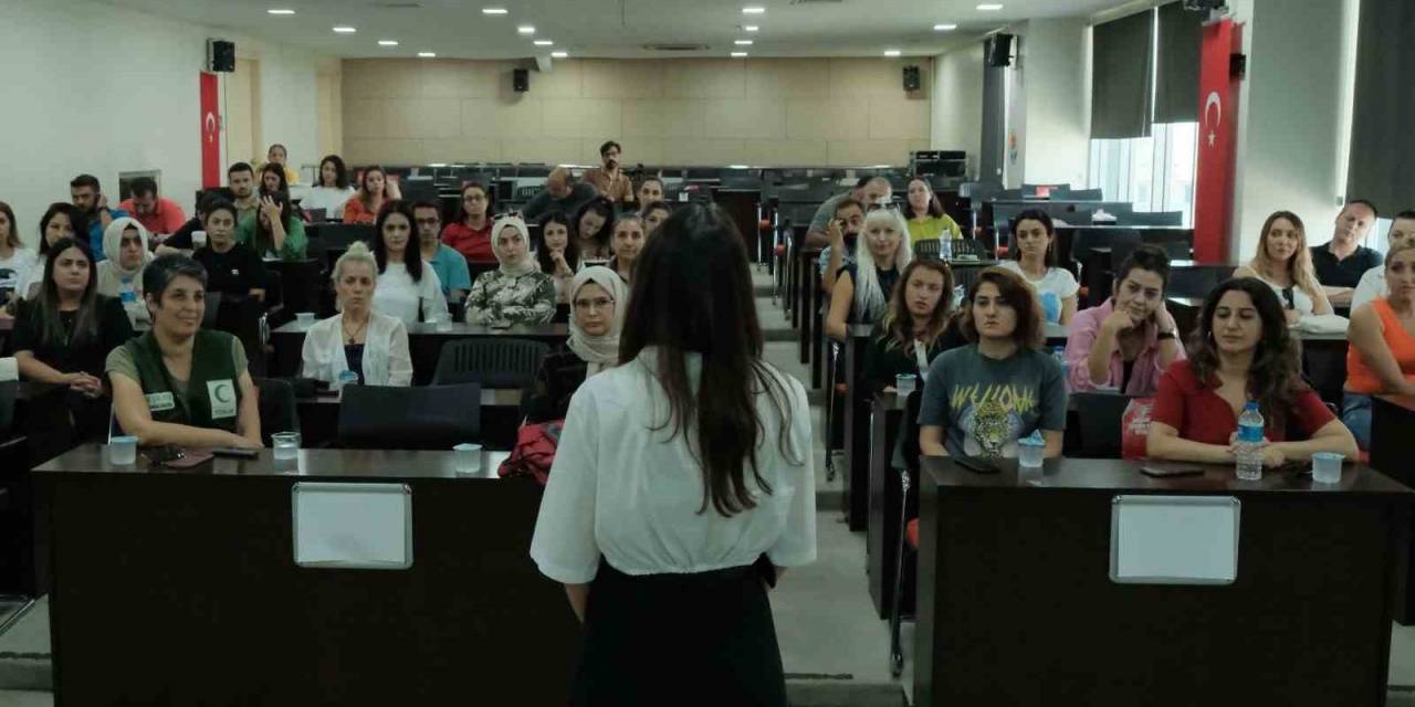 Büyükşehir Ve Yeşilay İş Birliğiyle Teknoloji Bağımlılığı Semineri