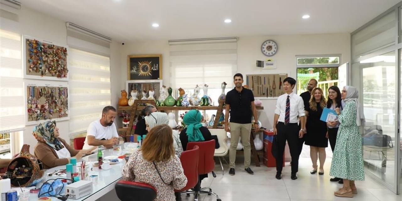 Japonya Heyeti. Alanya Belediyesi’nin Yeni Engelli Araçlarını Onayladı