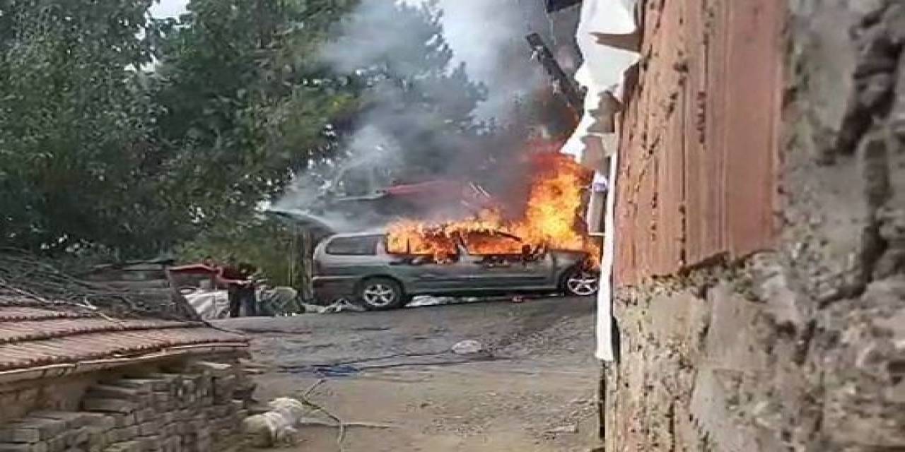 Kontağa Bastığı Gibi Alev Topuna Döndü