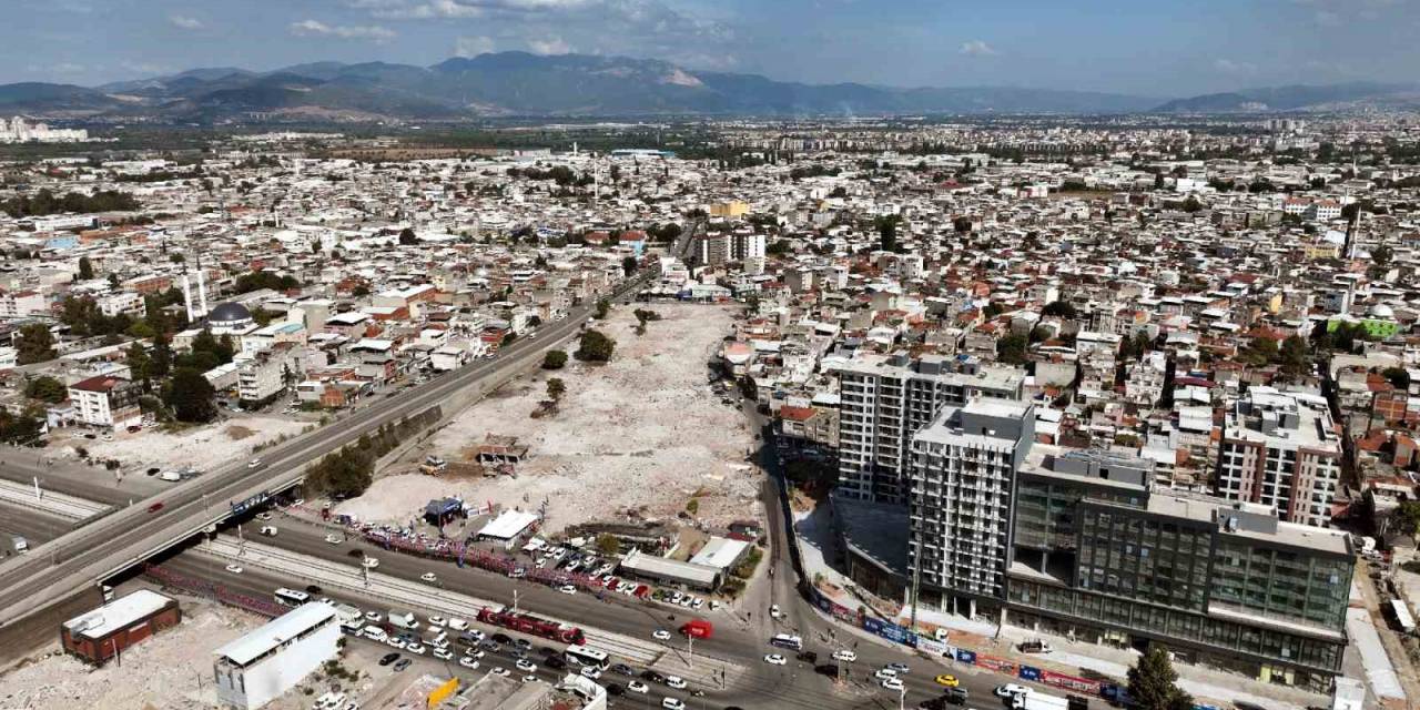 İstanbul Yolu’nda Dönüşüm Tamam, Altıparmak’ta İlk Kazma Yıl Sonunda