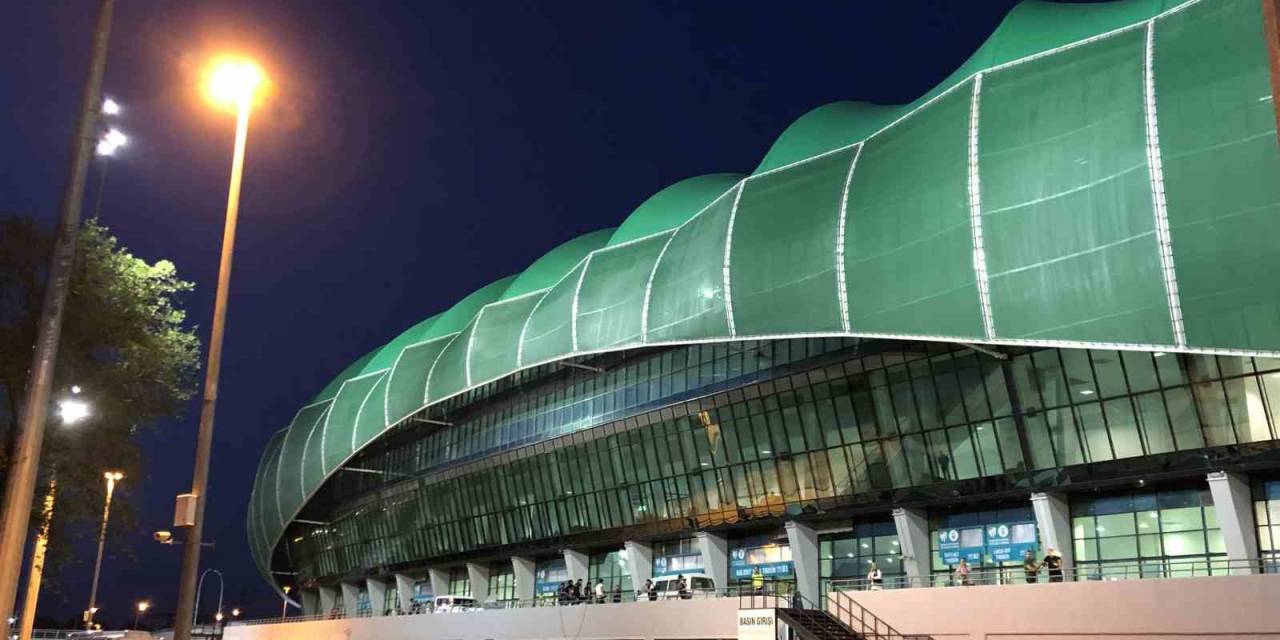 Bursaspor, Stat İsmini ’yüzüncü Yıl Atatürk Sütaş Stadyumu’ Olarak Değiştirdi