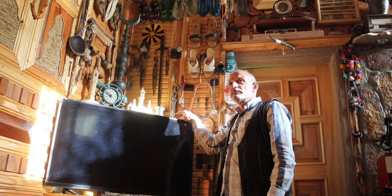 Baba Ocağını Restore Edip Kültür Evine Çevirdi Bin Parça Antika Eşyayı Evinde Sergiliyor
