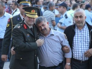 Düzce’de Onbinler Şehidini Uğurladı