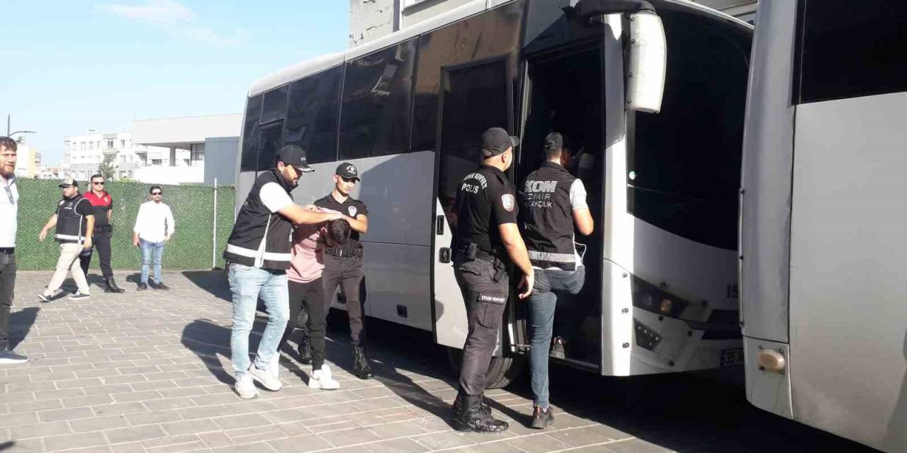 İzmir’de Adliye Önündeki Çatışmayla İlgili 17 Tutuklama