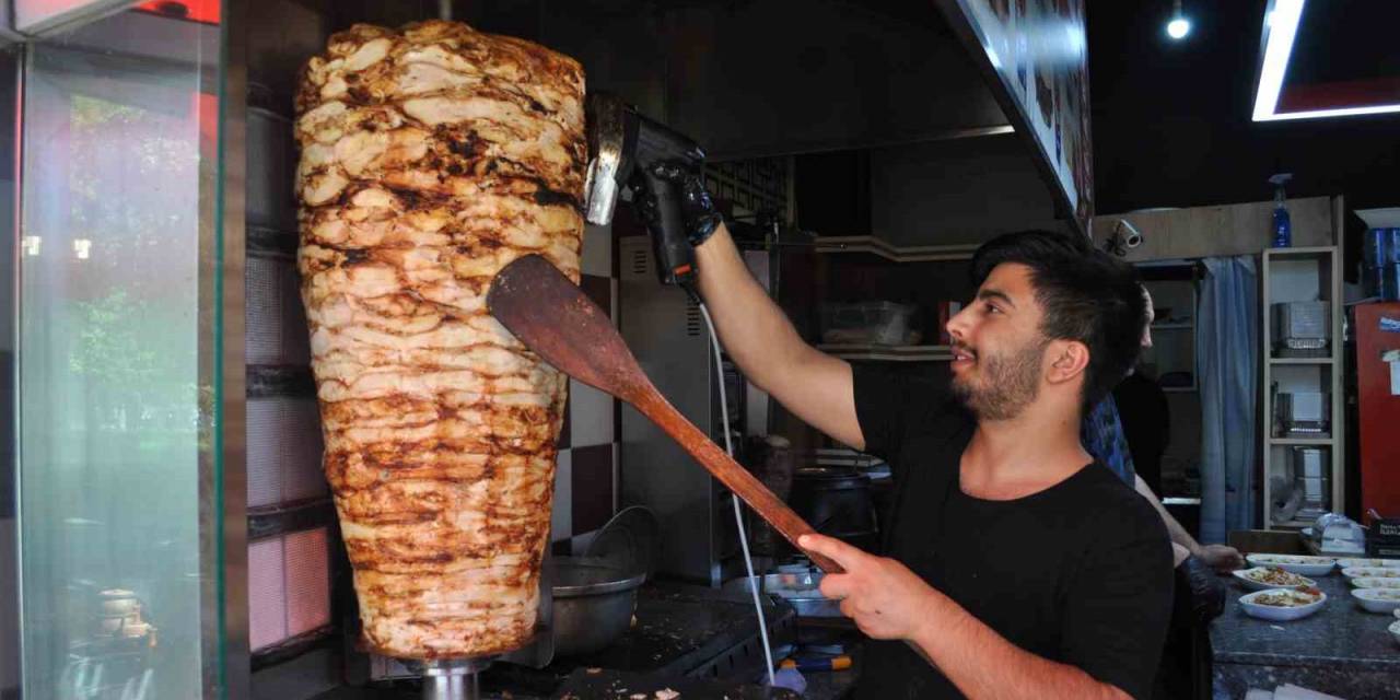 Okulların Açılması Dönercilerin Yüzünü Güldürdü