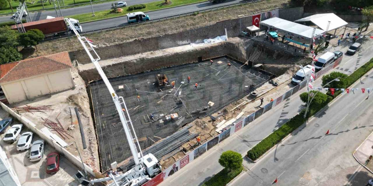 Menemen’in Merkezine Modern Kütüphane