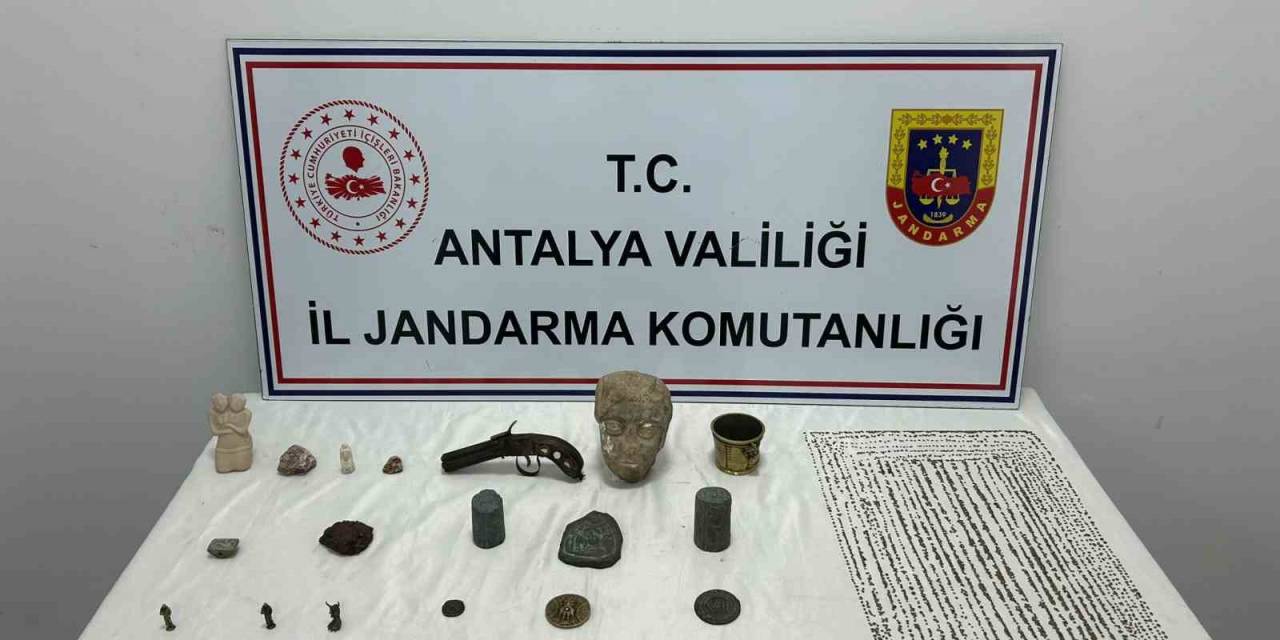 Hitit Ve Roma Dönemine Ait Paraları Satarken Yakalandı