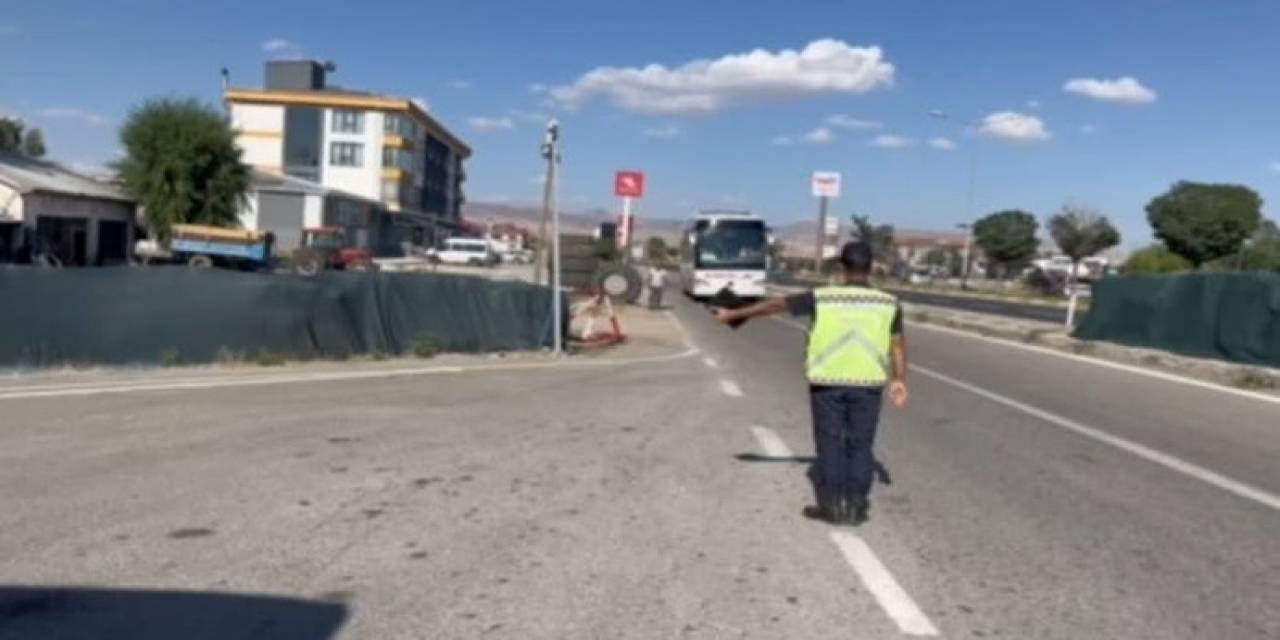 Sivil Jandarma Ekipleri Toplu Taşıma Araçlarında