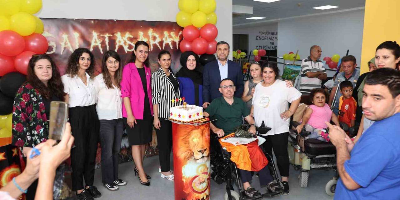 Bedensel Engelli Levent’e Doğum Günü Sürprizi