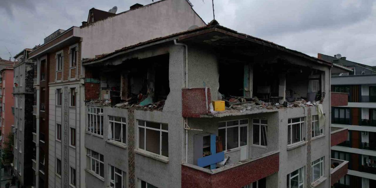 Bahçelievler’de Patlama Sonrası Binada Ve Çevrede Oluşan Tahribat Havadan Görüntülendi