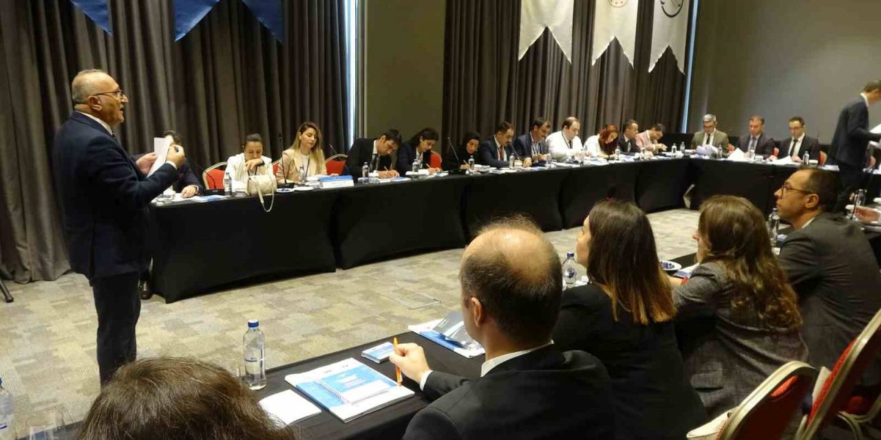 Trabzon’da 120 Hakim Ve Savcıya "Gerekçeli Karar" Konulu Eğitim