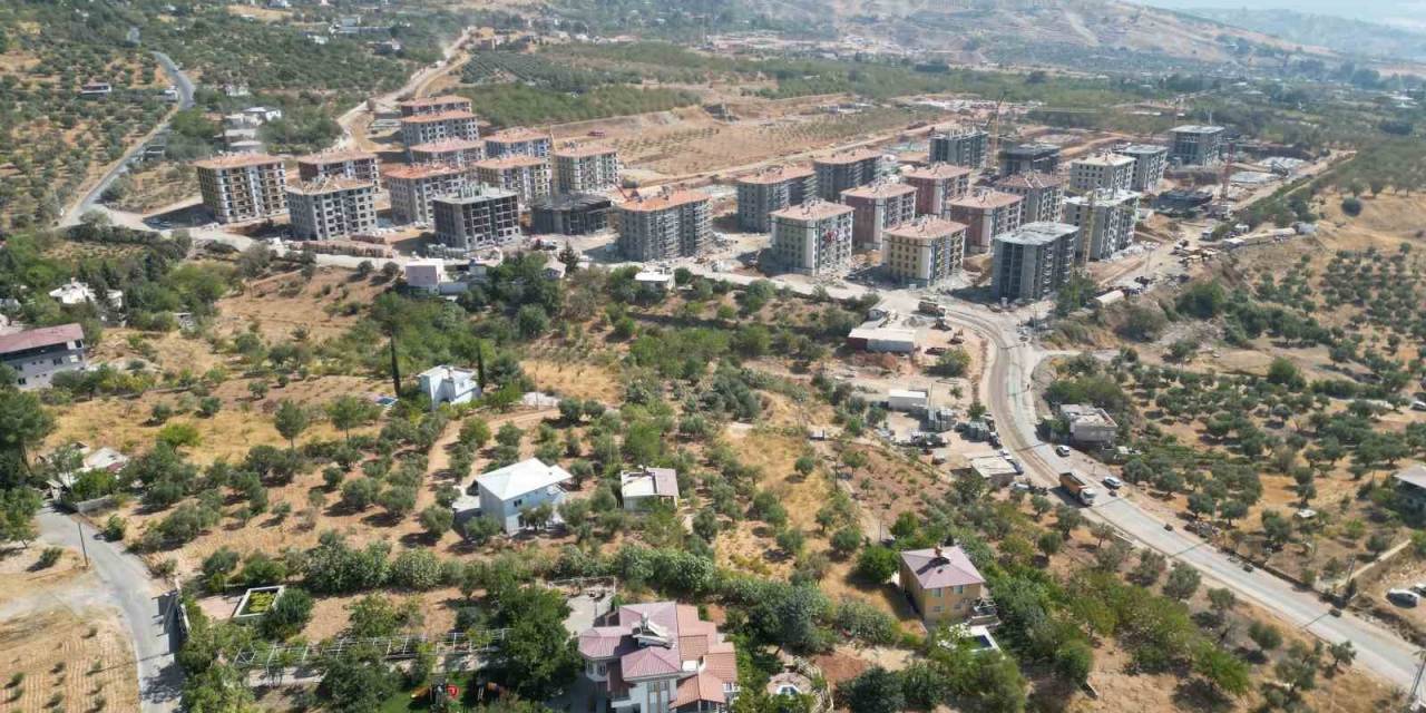 Depremzedelerin Konutları Tamamlanmak Üzere