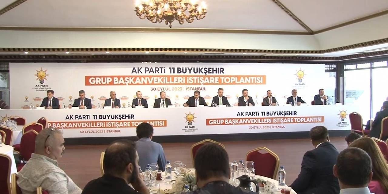 Ak Partili 11 Grup Başkanvekili İstanbul’da Buluştu
