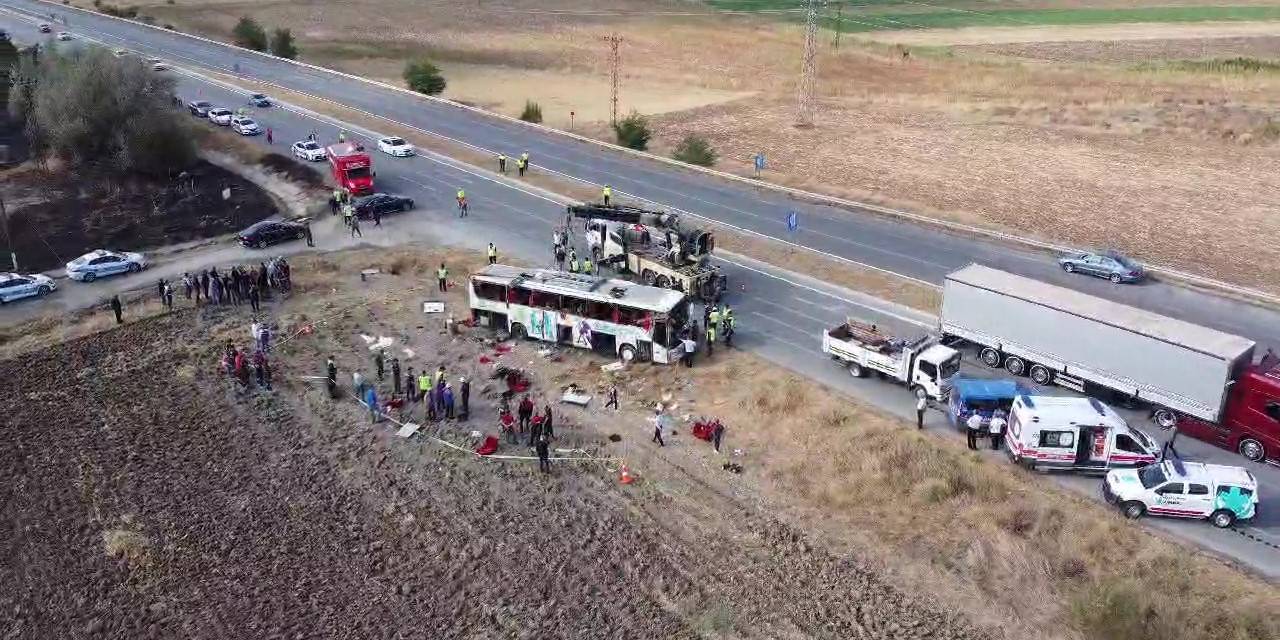 Amasya’da Otobüs Kazasında Ölen 6 Kişinin İsimleri Belirlendi