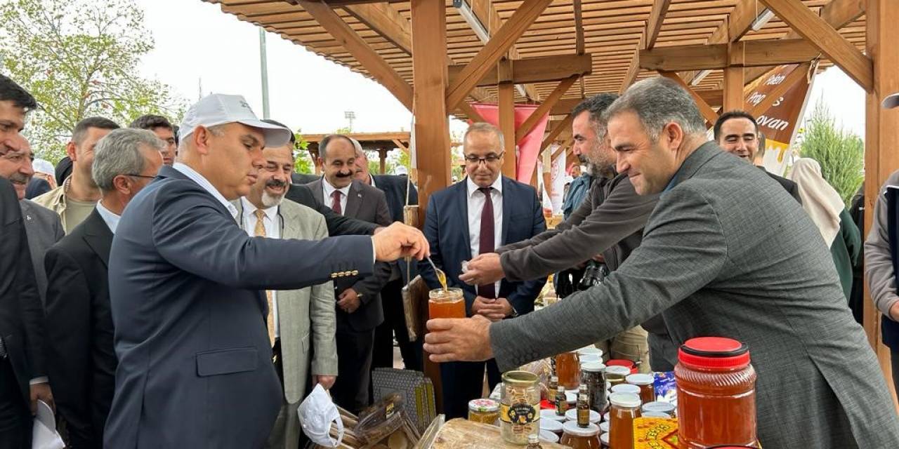 Ağrı’da 6’ncı Geven Balı Festivali Başladı
