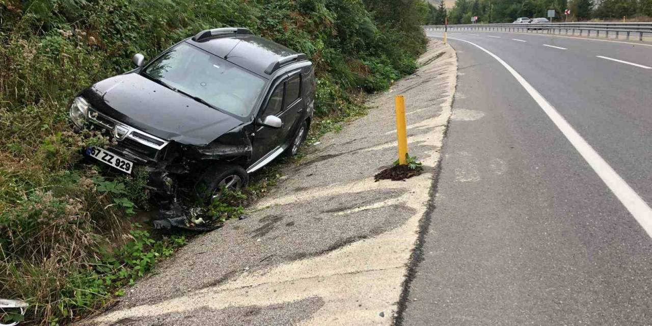 Yağmurda Islanan Yol Kazaya Neden Oldu