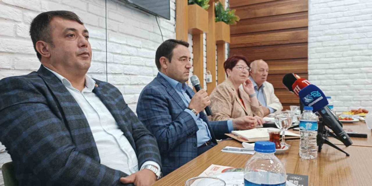 Vali Musa Işın, Basın Mensuplarıyla Bir Araya Geldi