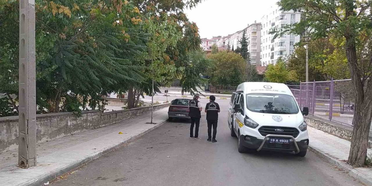 Yolda Yürürken Bıçaklandı