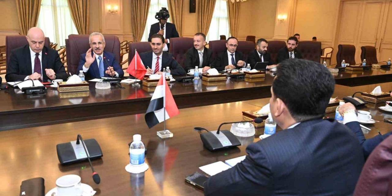 Ulaştırma Ve Altyapı Bakanı Uraloğlu, Irak Kültür Bakanı Fekkak İle Görüştü