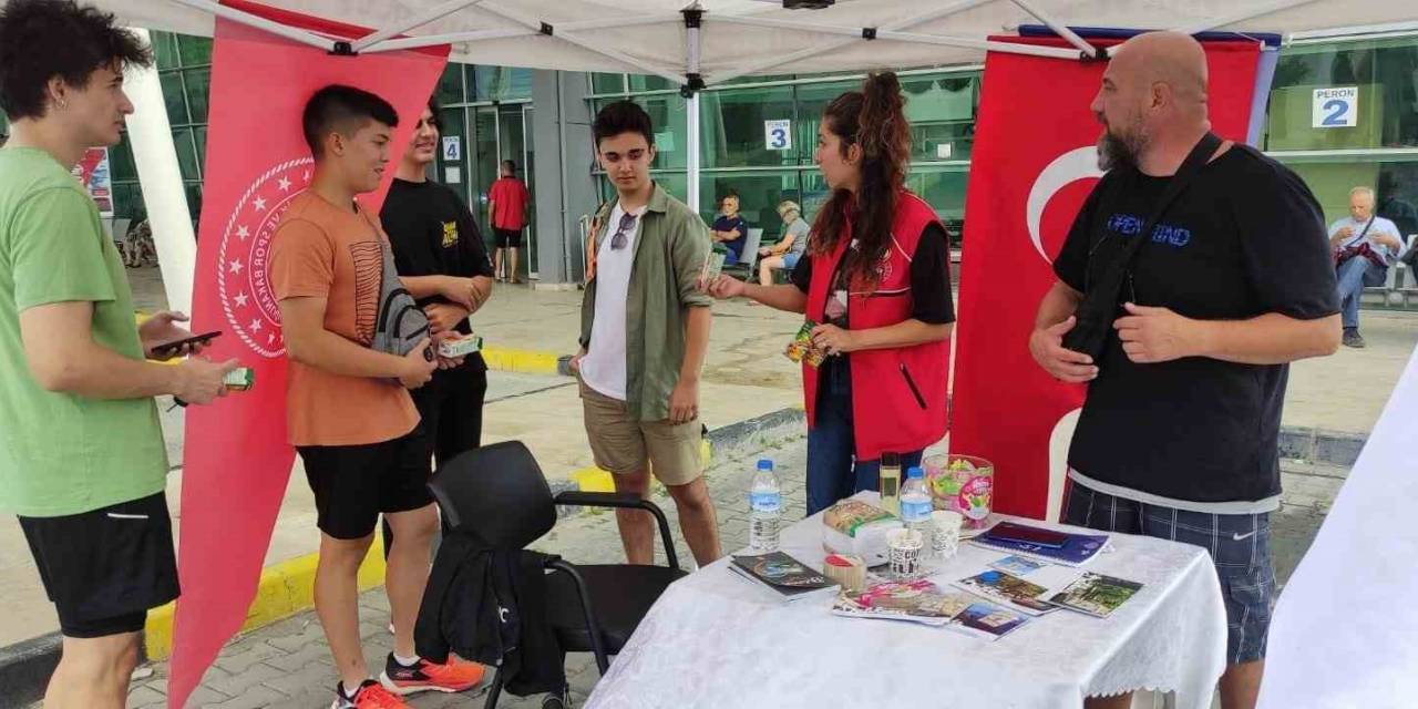 Balıkesir’de Üniversite Öğrencilerine Sıcak Karşılama