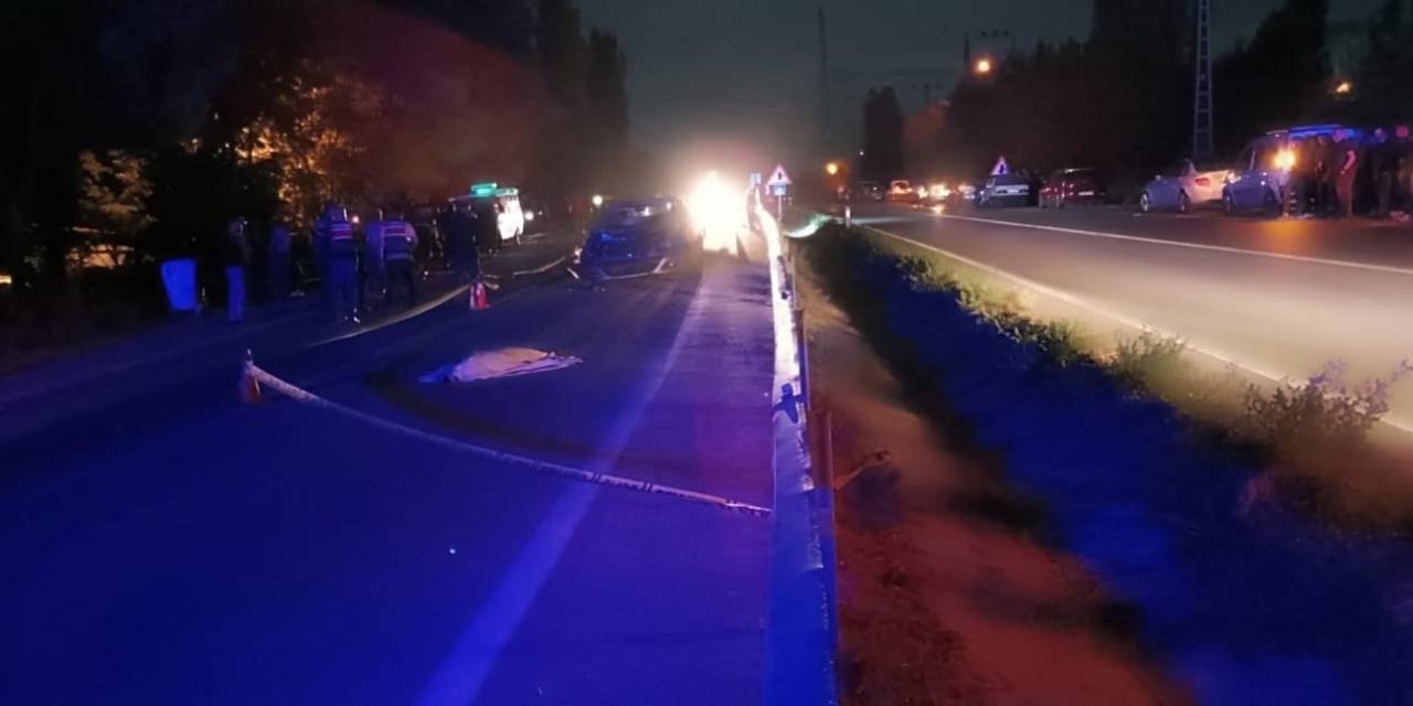Ölüm Düğüne Giderken Yakaladı