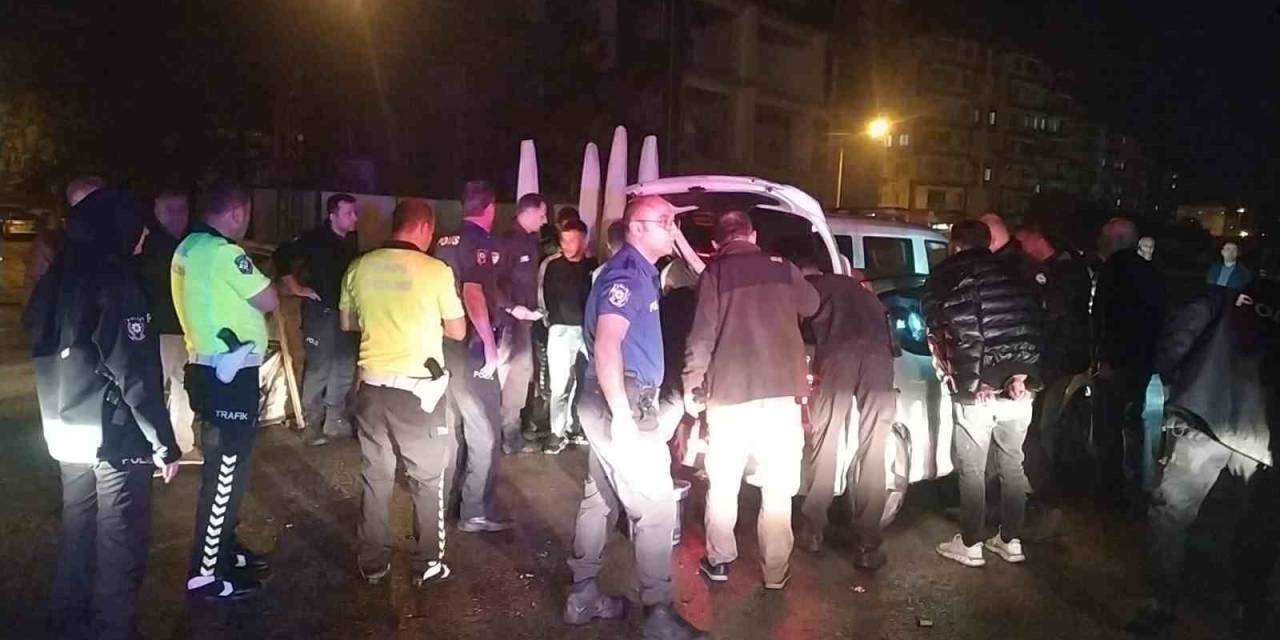 ’dur’ İhtarına Uymayan Araç Polisten Kaçamadı