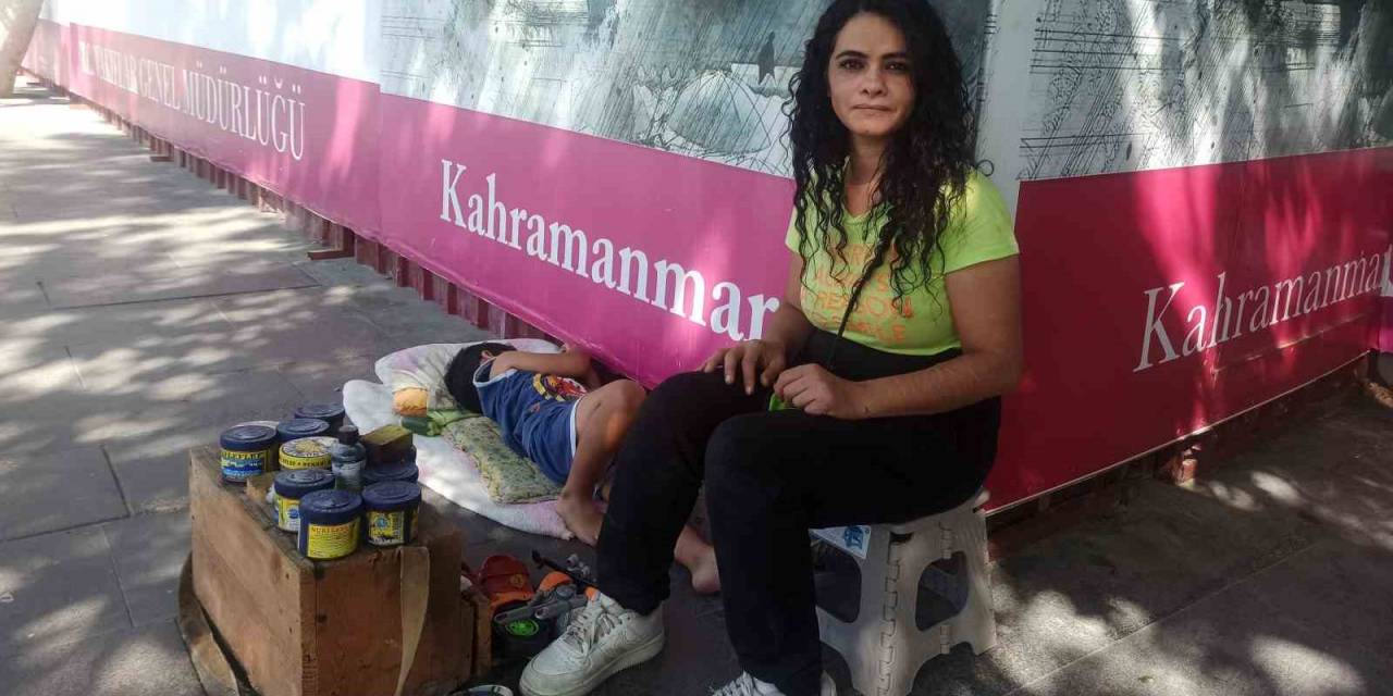 Kahramanmaraş’ın Tek Kadın Ayakkabı Boyacısı