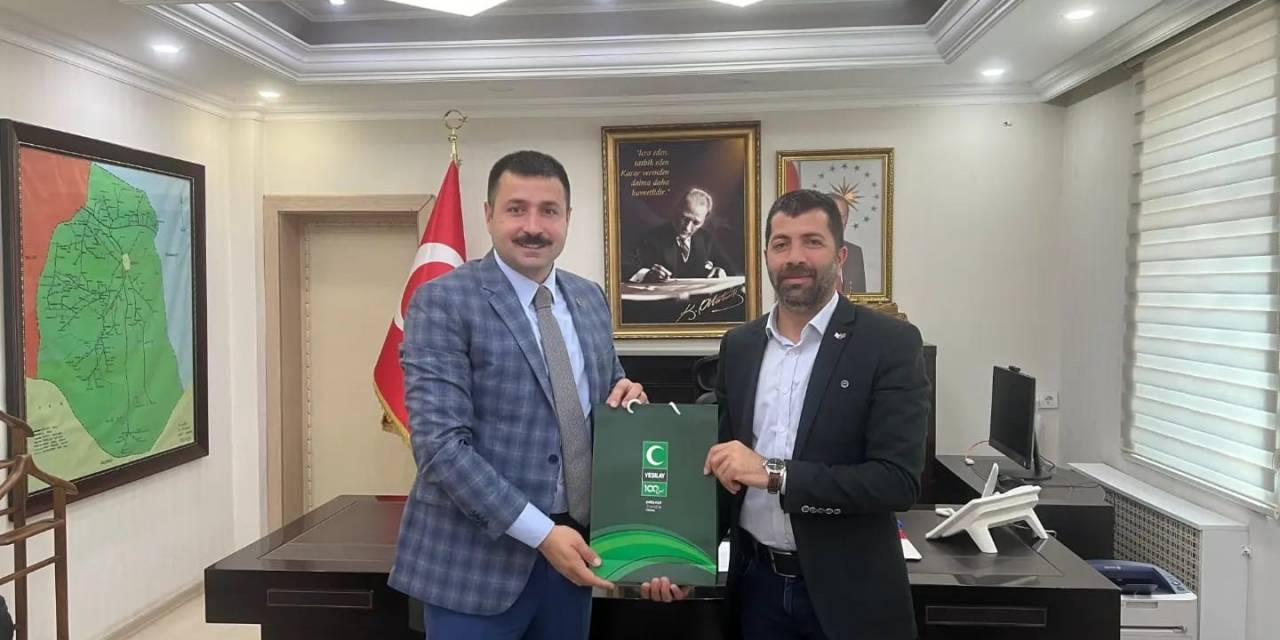 Yeşilay Ağrı Şubesi, Bağımlılıklarla Mücadelede İş Birliği İçin Kaymakamları Ziyaret Etti