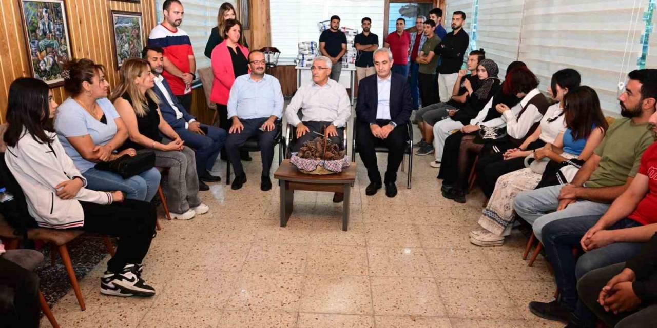 Battalgazi Belediyesi Resim Kursunda Yüzde 100 Başarı Elde Edildi