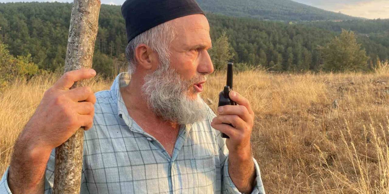 Bu Köyde Yaşayanlar Birbirleriyle Telsizle İletişim Kuruyor