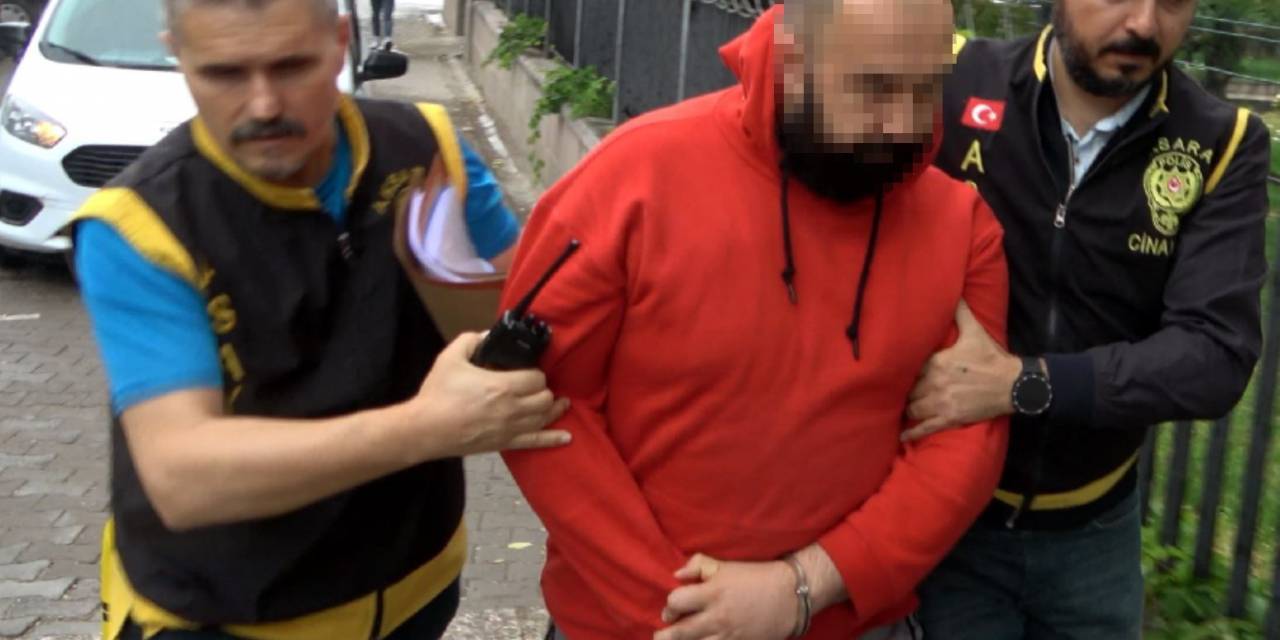 Sigara İzmariti Kavgasında 4 Kişiyi Bıçaklayan Baba Ve Oğlu Adliyede