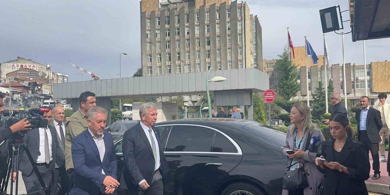 Bakan Yerlikaya Ve Mit Başkanı Kalın’dan Saldırı Girişiminde Yaralanan Polislere Ziyaret