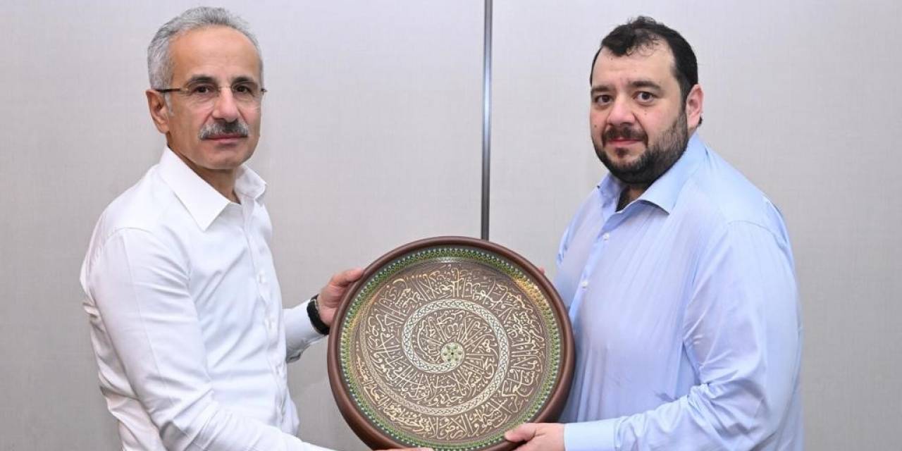 Ulaştırma Bakanı Uraloğlu, Bae Yatırım Bakanı Al Suwaidi İle Bir Araya Geldi