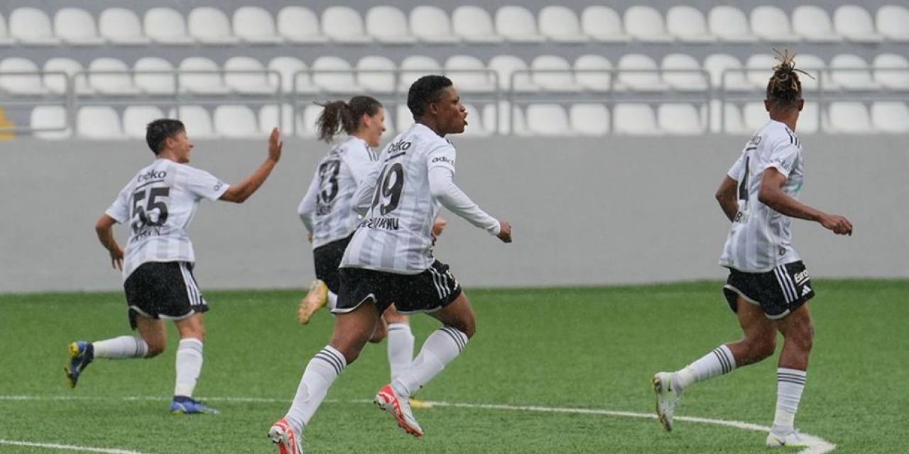 Turkcell Kadın Futbol Süper Ligi: Beşiktaş: 2 - Galatasaray: 0
